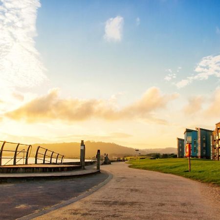 Sea View Apartment At The Beach! لينيلي المظهر الخارجي الصورة